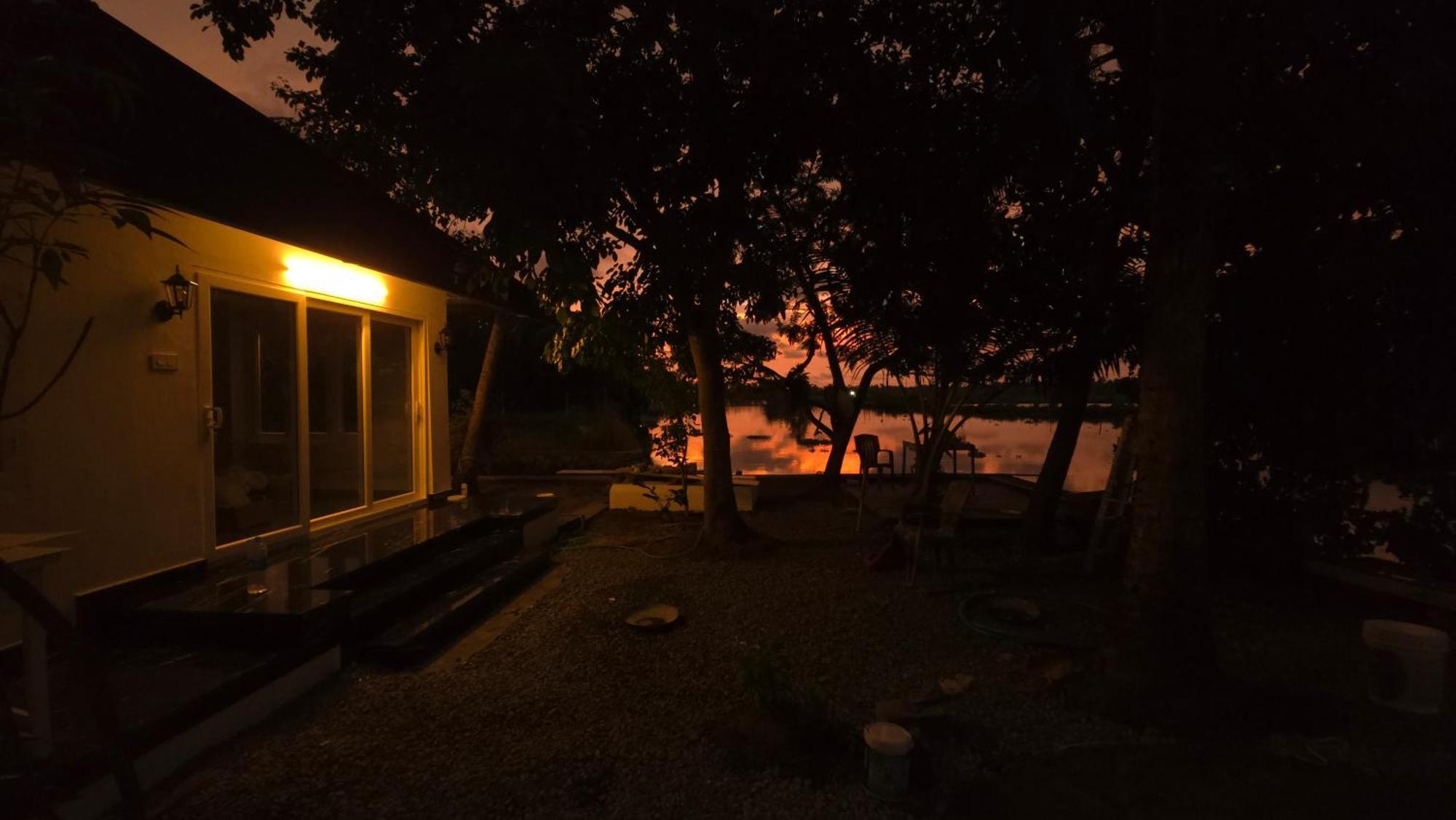 Pradeep'S Backwater Villa Kochi Екстериор снимка